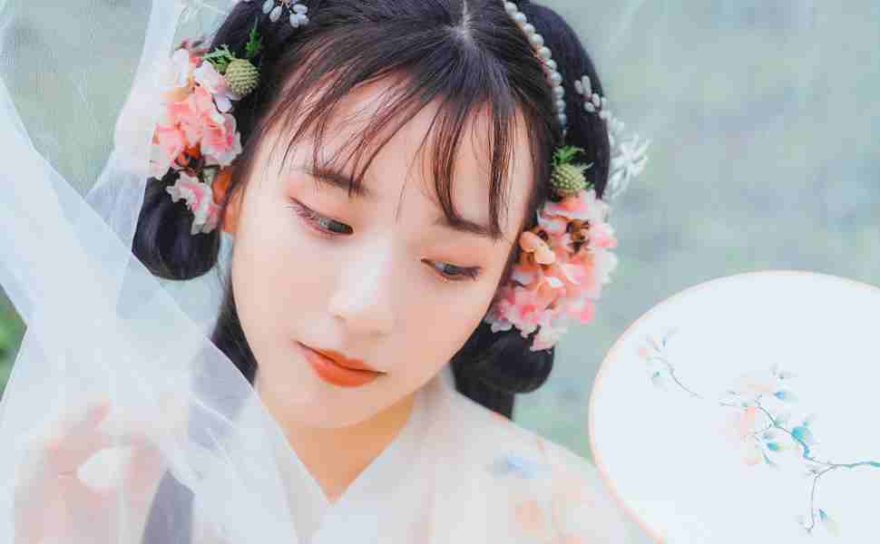 西瓜从六楼扔下竟完好无损，雷军说的“防弹涂层”到底是什么？