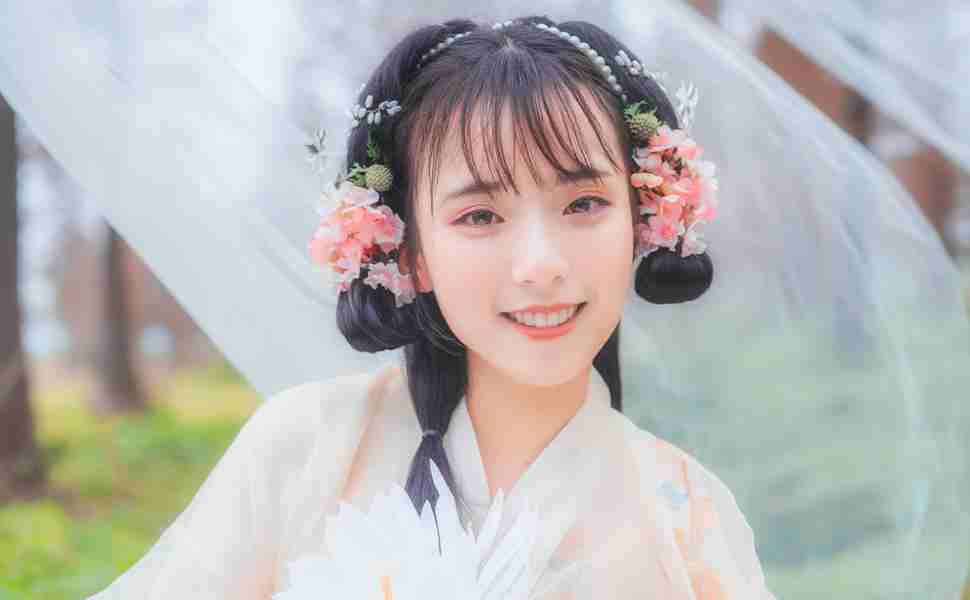 西瓜从六楼扔下竟完好无损，雷军说的“防弹涂层”到底是什么？